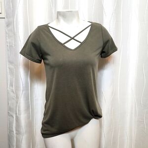 MmMmMm Green V-Neck Top